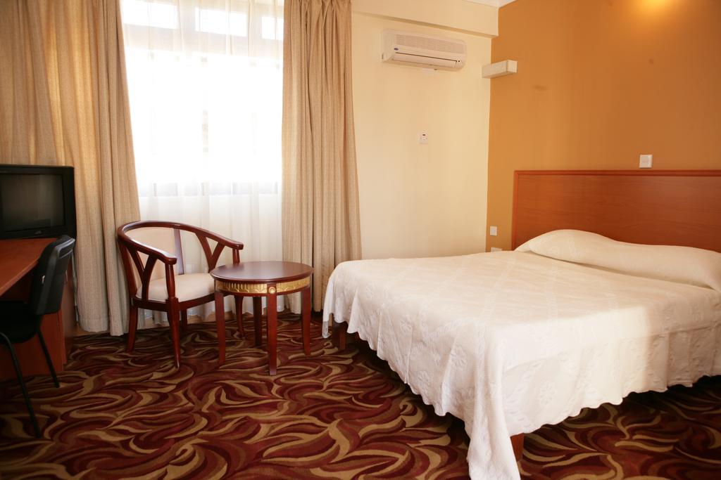 Ivys Hotel Kampala Phòng bức ảnh