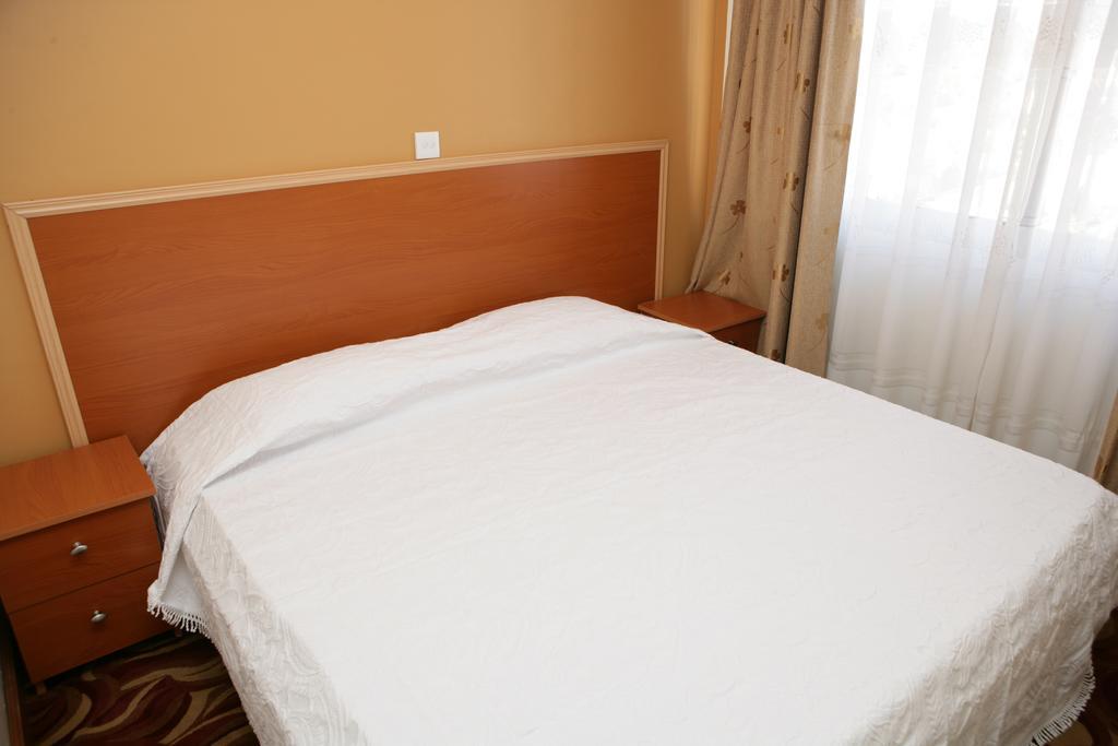 Ivys Hotel Kampala Phòng bức ảnh